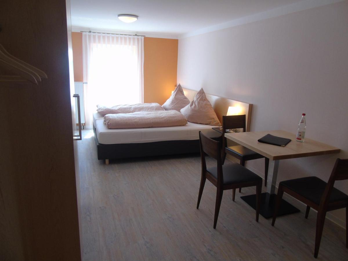 Wein- Appartements Borth Bretzfeld Pokoj fotografie